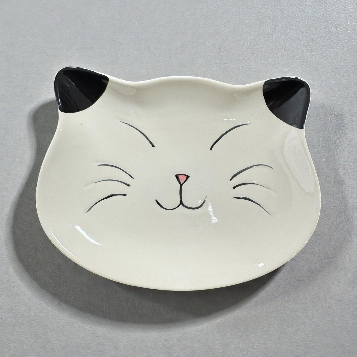 Cat plate